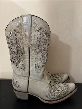 Corral Ladies Martina White Glitter Inlay Crystals Wedding Boots size 7
